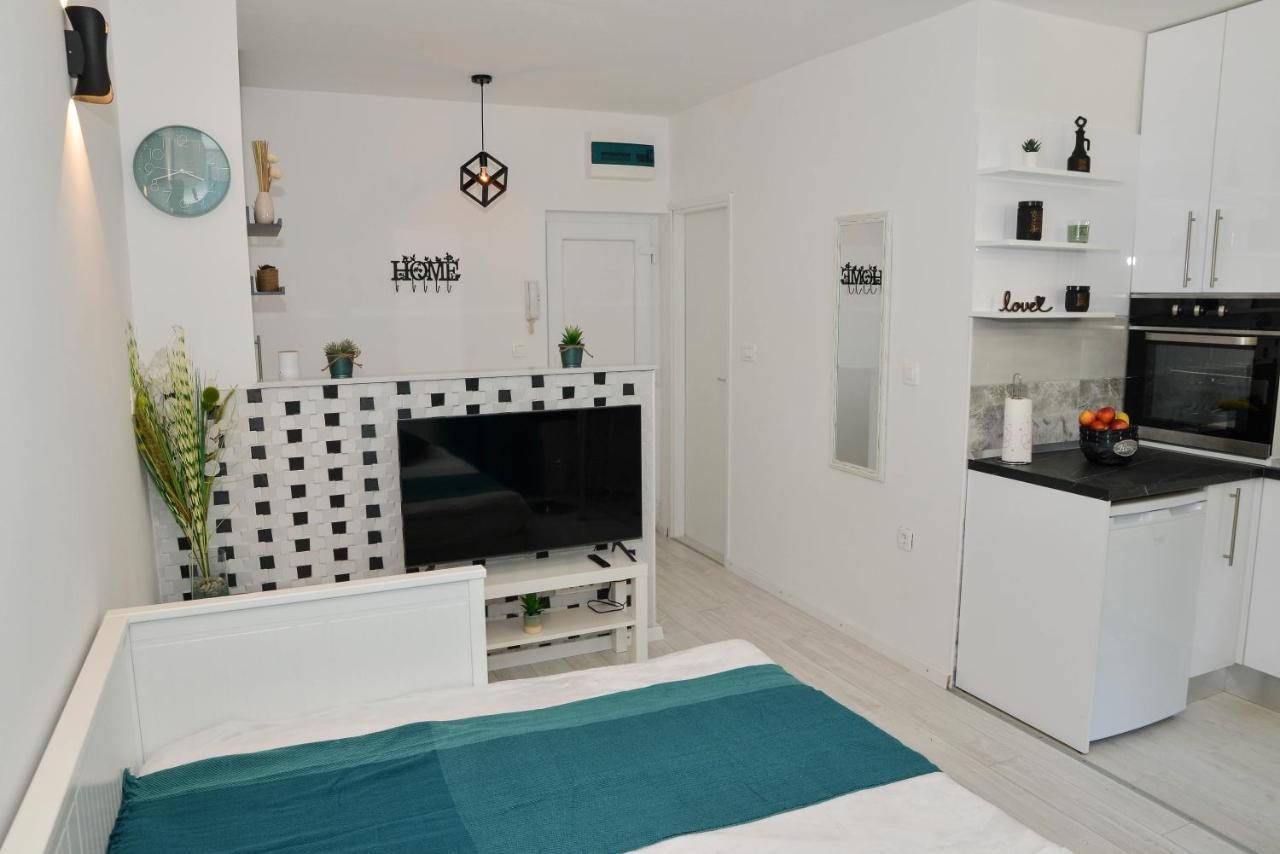 זאדאר Apartment Deni מראה חיצוני תמונה